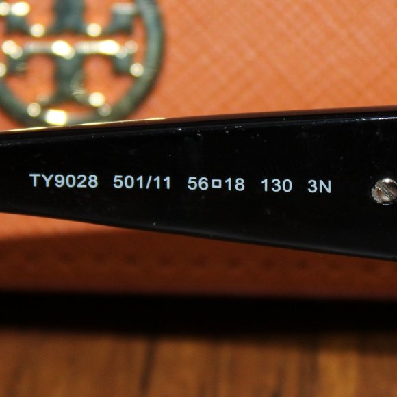 Tory Burch Sunglasses with case - Prescription frames currently - Picture 9 of 11